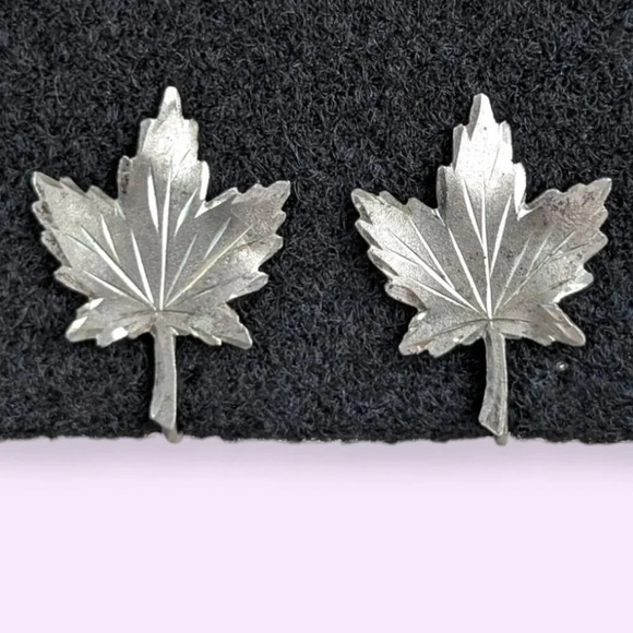 Jewelry - Vintage Sterling Maple Leaf Earrings